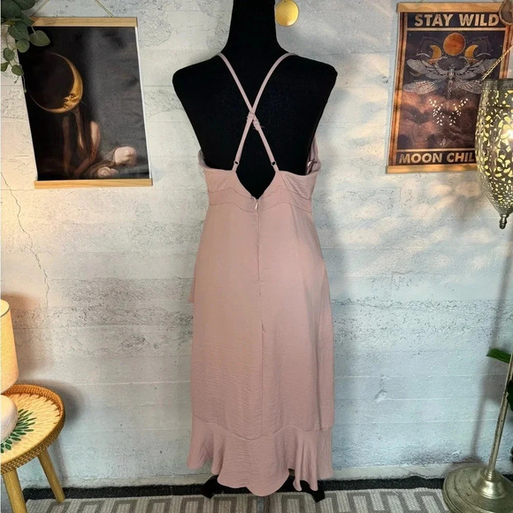 She + Sky Ruffle Mock Wrap Dress Size Large - Picture 9 of 12